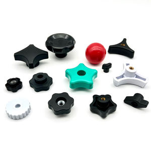 Moulage par injection personnalisé multicolore M5 M6 M8 M10 M12 Bouton <span class=keywords><strong>de</strong></span> serrage en forme <span class=keywords><strong>d</strong></span>'étoile noir à vis Tiroirs <span class=keywords><strong>de</strong></span> cuisine à pouce - Product Image 1