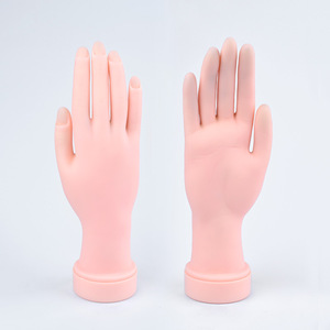Main d'entraînement en plastique pour la pratique des ongles, modèle de main prothétique pour l'affichage des faux ongles et la formation en manucure en salon - Product Image 6