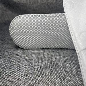 Pantoufles antidérapantes jetables tout-en-un en coton doux pour les voyages à l'hôtel <span class=keywords><strong>et</strong></span> la famille, blanches <span class=keywords><strong>et</strong></span> portables - Product Image 4