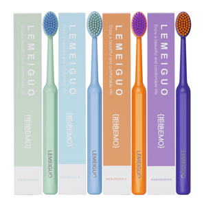 Spazzolini da Denti Personalizzati con Setole in PBT Colorate, Confezione Blister, Pulizia Profonda per Adulti, Logo Personalizzabile - Product Image 5