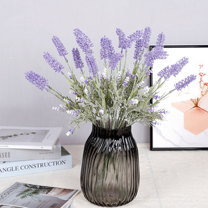 Fleurs artificielles de lavande 46 cm en plastique, décoratives pour la maison et les accessoires de mariage - Product Image 1