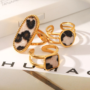 KITI Leopard Stof Accent Gouden Kleur Ringen PVD 18K Goud Verguld Roestvrij Staal Niet-Aanslaande Trend Ringen - Product Image 6