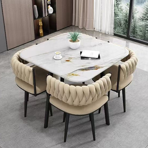 Juego <span class=keywords><strong>de</strong></span> Mesa <span class=keywords><strong>de</strong></span> <span class=keywords><strong>Comedor</strong></span> Rectangular Moderna con Estructura Metálica Convertible y <span class=keywords><strong>4</strong></span> <span class=keywords><strong>Sillas</strong></span> para Hogar, Hotel o Restaurante - Product Image 1
