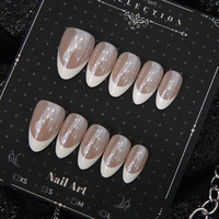 Faux ongles à presser de luxe décontracté, courts, carrés, effet œil de chat pur dégradé, de haute qualité, résistants à l'usure, avec colle pour doigts, motif amande