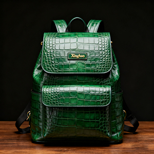 <span class=keywords><strong>Zaino</strong></span> in vera <span class=keywords><strong>pelle</strong></span> da <span class=keywords><strong>uomo</strong></span> di fascia alta con modello di coccodrillo verde Premium <span class=keywords><strong>zaino</strong></span> in <span class=keywords><strong>pelle</strong></span> con Logo in lamina d'oro - Product Image 3