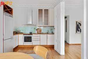 Gabinetes de Cocina Clásicos Modernos de Madera Maciza, Diseño Modular Inteligente, Estructura de MDF, Panel de Puerta Tratado con Laca, Laminado - Product Image 5