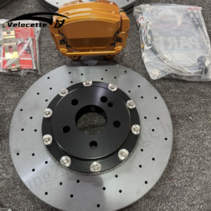 Kit d'étriers de frein et disques carbone-céramique 4-6 pistons pour <span class=keywords><strong>Mercedes</strong></span>-<span class=keywords><strong>AMG</strong></span> A45 <span class=keywords><strong>S</strong></span> CLA45 <span class=keywords><strong>S</strong></span> C63 <span class=keywords><strong>S</strong></span> E63 <span class=keywords><strong>S</strong></span> <span class=keywords><strong>GT</strong></span> <span class=keywords><strong>63</strong></span> <span class=keywords><strong>S</strong></span> S63 L - Product Image 5