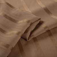 Tissu en polyester satiné jacquard à rayures écossaises respirant et léger pour foulards féminins, idéal pour les tenues quotidiennes et décontractées – Commande en gros 9900