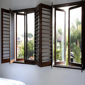 Ventanas abatibles con opciones decorativas <span class=keywords><strong>de</strong></span> vidrieras, apertura <span class=keywords><strong>de</strong></span> ventanas <span class=keywords><strong>de</strong></span> aluminio artísticas para entradas y escaleras - Product Image 1