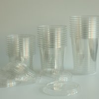 Impression de logo personnalisé, gobelets en plastique transparent écologiques de 12 oz PET/PLA de 90 mm pour boissons froides, bubble tea, latte glacé, café, avec couvercles