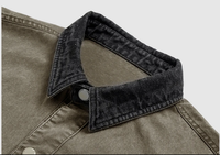 Chemise ample avec col en denim contrastant et poche plaquée, poche poitrine zippée, patte de boutonnage à 5 boutons