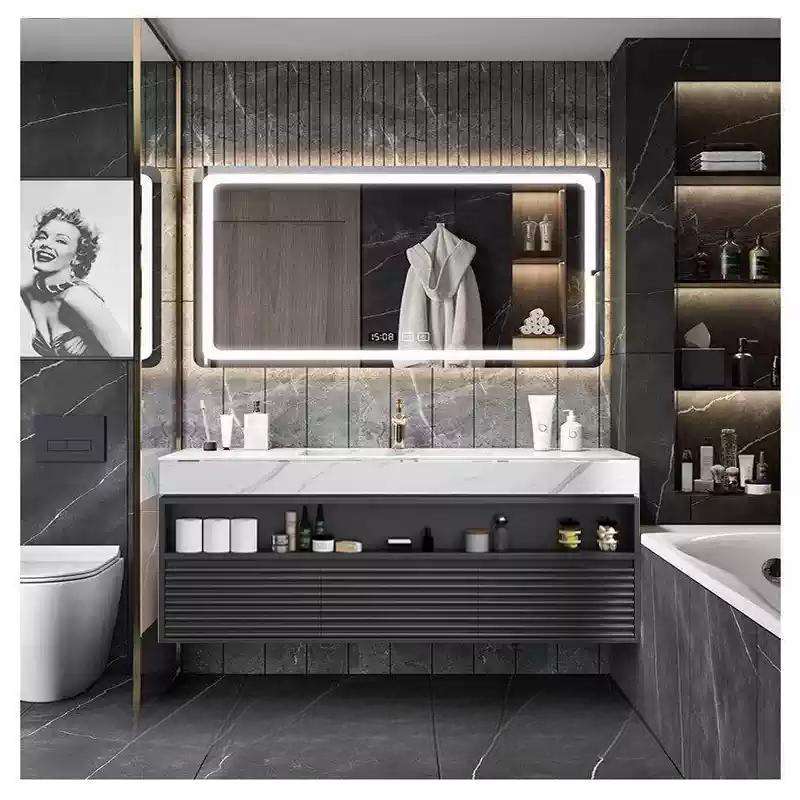 สีเทาเข้ม