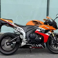 Honda CBR600RR 600CC, Motocicleta Deportiva Súper Potente de Cuatro Cilindros Refrigerada por Agua, con Gran Potencia, de Gasolina