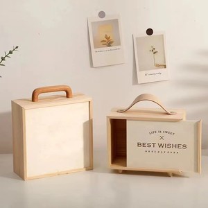 Caja de regalo rectangular de madera de 8.5 cm, hecha a mano, de pino, para recuerdos de boda o cumpleaños. - Product Image 1