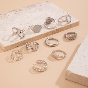 10 pezzi Per Set impilabili anelli rotondi/cuore/abbraccio Per donne alla moda charm accessori femminili a portata di mano 2024 gioielli di moda - Product Image 5
