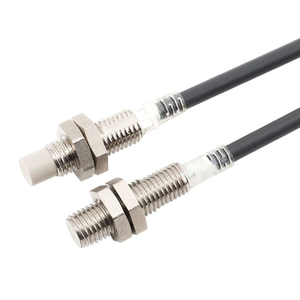 Capteur de Proximité Inductif Non Encastré Original Mt-Om Ron E2E-X4MD1 2M 4mm 2 Fils NO par OMS - Product Image 3
