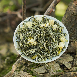 Thé vert biologique mélangé au jasmin, thé en vrac premium pour la santé, thé fleuri en boîte, floral et onctueux - Product Image 1