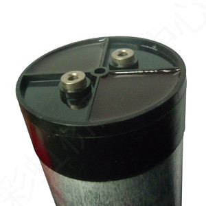 Condensador Sumergido en Aceite Jeda de 600UF, 8.7cm de Diámetro y 22.5cm de Longitud para Generación de Energía Eólica - Product Image 2