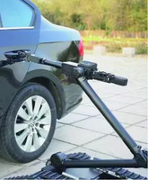 Robot de manutention de taille minimale pour le transport de matières dangereuses