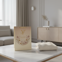 Sac cadeau en carton rigide de luxe personnalisé avec ruban et poignée |   pour l'emballage recyclable certifié |   Usine de sacs cadeaux haut de gamme