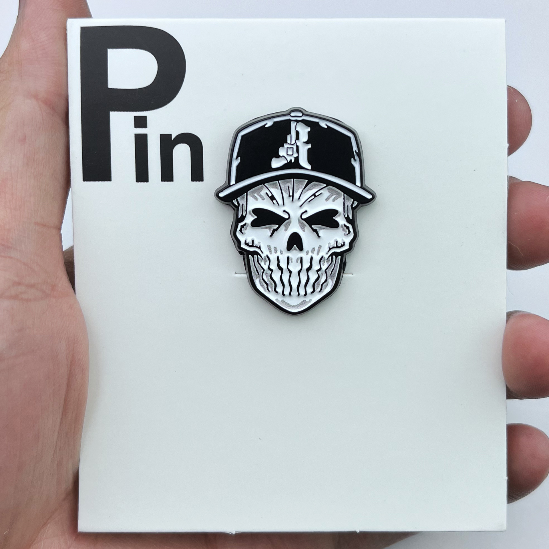 Pince à chapeau tête de mort