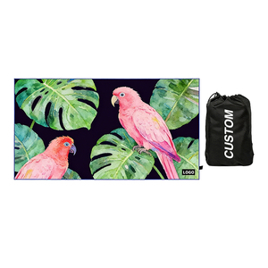 Toalla de Playa Personalizada Ujoy con Diseño Impreso Antiarena, Personalizable - Product Image 1
