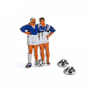 ตายหล่อที่กำหนดเองฮาร์ดเคลือบ Lapel Pins,ฟุตบอลฟุตบอลป้ายขา - Product Image 2