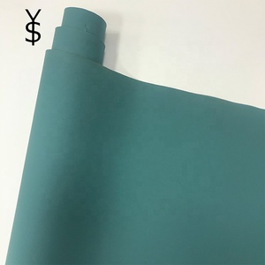 Proveedor de <span class=keywords><strong>oro</strong></span> resistente a productos químicos impermeable de color sólido rollo de <span class=keywords><strong>película</strong></span> laminada de pvc <span class=keywords><strong>película</strong></span> - Product Image 3