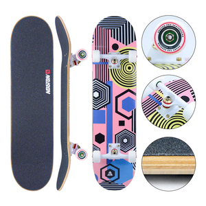 Skateboard complet KOSTON en érable canadien léger - Product Image 1