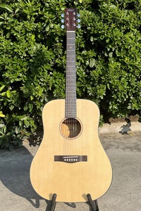 Aiersi Guitare acoustique brillante fabriquée en usine en épicéa de Sitka massif Corps en acajou <span class=keywords><strong>OM</strong></span>/Dreadnought bonne qualité OEM ODM prix d'usine - Product Image 2