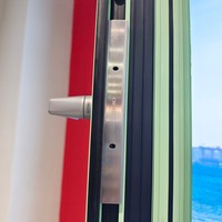 Fenêtres en aluminium à rupture de pont thermique à bas prix, persiennes en aluminium 6060 T66, stores en aluminium à vendre
