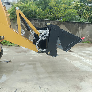 used CAT 428F Backhoe Loader low working hours 2022 original Japan no major accidents low price one year warranty - Product Image 5