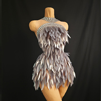Robe mini Silver Warrior Goddess à pétales de feuille en strass de cristal, mouvement cinétique à 360 degrés, coupe moulante sculptée pour la performance