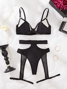 Transparente nueva llegada encaje bordado Sexy alta calidad tres piezas Sexy <span class=keywords><strong>ropa</strong></span> <span class=keywords><strong>interior</strong></span> <span class=keywords><strong>de</strong></span> mujer Chubby conjunto <span class=keywords><strong>de</strong></span> lencería <span class=keywords><strong>de</strong></span> mujer - Product Image 4