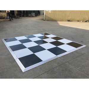 Piste de danse modulaire 4x4 pieds, noir et blanc brillant, pour studio - Product Image 2