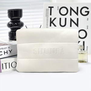 Bán buôn trắng tùy chỉnh trang điểm Pouch mỹ phẩm bong bóng vẻ đẹp chăm sóc da lưu trữ Scuba vệ sinh cá nhân Túi <span class=keywords><strong>Neoprene</strong></span> sưng húp trường hợp - Product Image 1