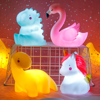 Lampe de nuit LED pour enfants, mini-animaux mignons en PVC souple, jouet lumineux alimenté par piles, pour chambre à coucher