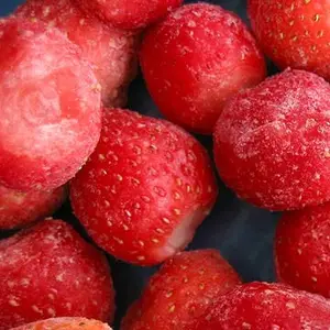 Dés/tranche de fraises glacées nouvelle saison