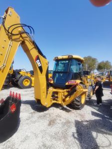 Excavateur polyvalent utilisé de Carter cat420f Excavateur occupé de deux chariots élévateurs en vente bon marché - Product Image 5