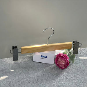 Organisateur de vêtements simple en bois laqué de haute qualité avec pinces métalliques en acier inoxydable, durable et multifonctionnel pour porte de salle de bain - Product Image 6