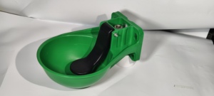 Nouvelle Abreuvoir Automatique Épaisse en <span class=keywords><strong>Plastique</strong></span> avec Sonnette pour Bétail, Chevaux, Chèvres, Moutons – Idéal pour l'Élevage - Product Image 5
