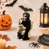 Vente directe usine : Figurine en résine amusante de squelette Grim Reaper assis sur les toilettes en lisant un journal – Statue de squelette