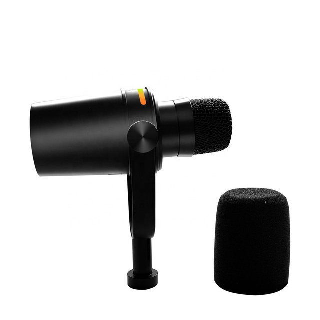 MV7+ Professional Dynamic Wired Microphone USB-C/XLR Metal Build LED Lights Noise Cancelling Lightweight Design for Studio