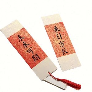 การ์ดภาพถ่ายเคลือบเงา/ด้าน พิมพ์ลายงานอีเว้นท์ Kpop คุณภาพสูง ขายส่ง พร้อมที่คั่นหนังสือแบบกำหนดเองสำหรับสะสม - Product Image 4