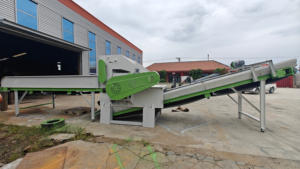 Trituratore di Plastica PP ad Alta Efficienza a Singolo Albero per Riciclaggio e Gestione dei Rifiuti con Lame in Acciaio Legato Potenza 90kW - Product Image 2