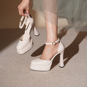 2025 Trending Platform Heels Fashionally Comfortable Half-Up Toe Women's New Style Casual Breathable High Heels Shoes - Product Image 1