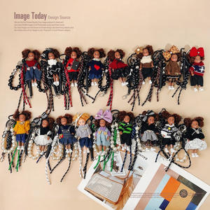 Vente en gros sac poupée suspendue Corée du Sud haut de gamme sens mignon dessin animé poupée porte-clés cheveux bouclés <span class=keywords><strong>noir</strong></span> fille cartable pendentif - Product Image 1