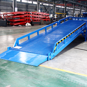 Rampe de chargement de 8 tonnes, niveleur de conteneurs pour terminal, plateforme élévatrice pour camions, rampe de chargement pour chariots élévateurs, <span class=keywords><strong>pont</strong></span> d'accès <span class=keywords><strong>mobile</strong></span> - Product Image 1