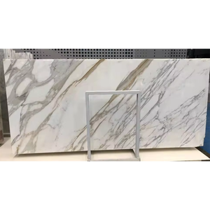 Carrelage en marbre Calacatta Oro d'Italie, design moderne, marbre blanc poli avec veinage doré, carrelage pour escalier et sol à prix attractifs - Product Image 3