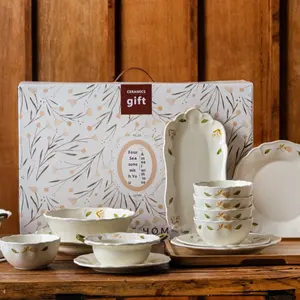 Service de table en céramique minimaliste motif fleur de Platycodon avec décor floral sous glaçure, idéal pour la maison <span class=keywords><strong>et</strong></span> comme cadeau de pendaison de crémaillère - Product Image 1